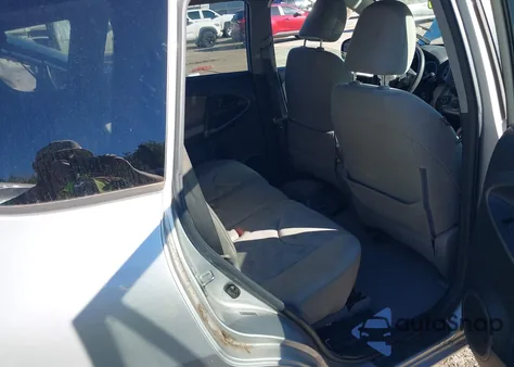 2012 Toyota Rav4 z USA, uszkodzony, nr VIN 2T3ZF4DV5CW116622